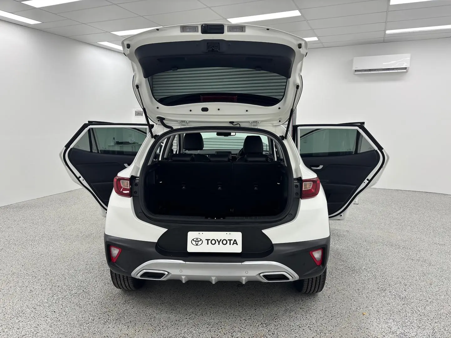 2022 Kia Stonic Gallery Image 11