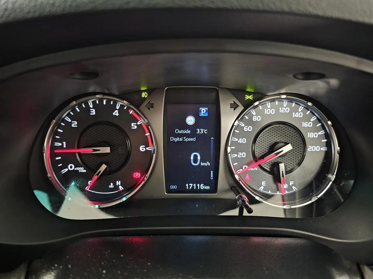 2025 Toyota Hilux Gallery Image 28