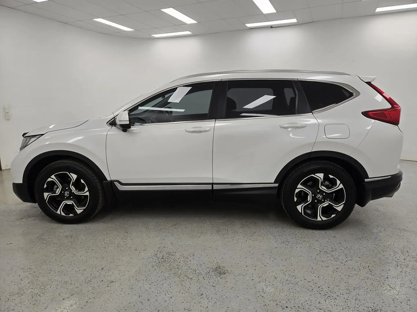 2019 Honda CR-V Gallery Image 6
