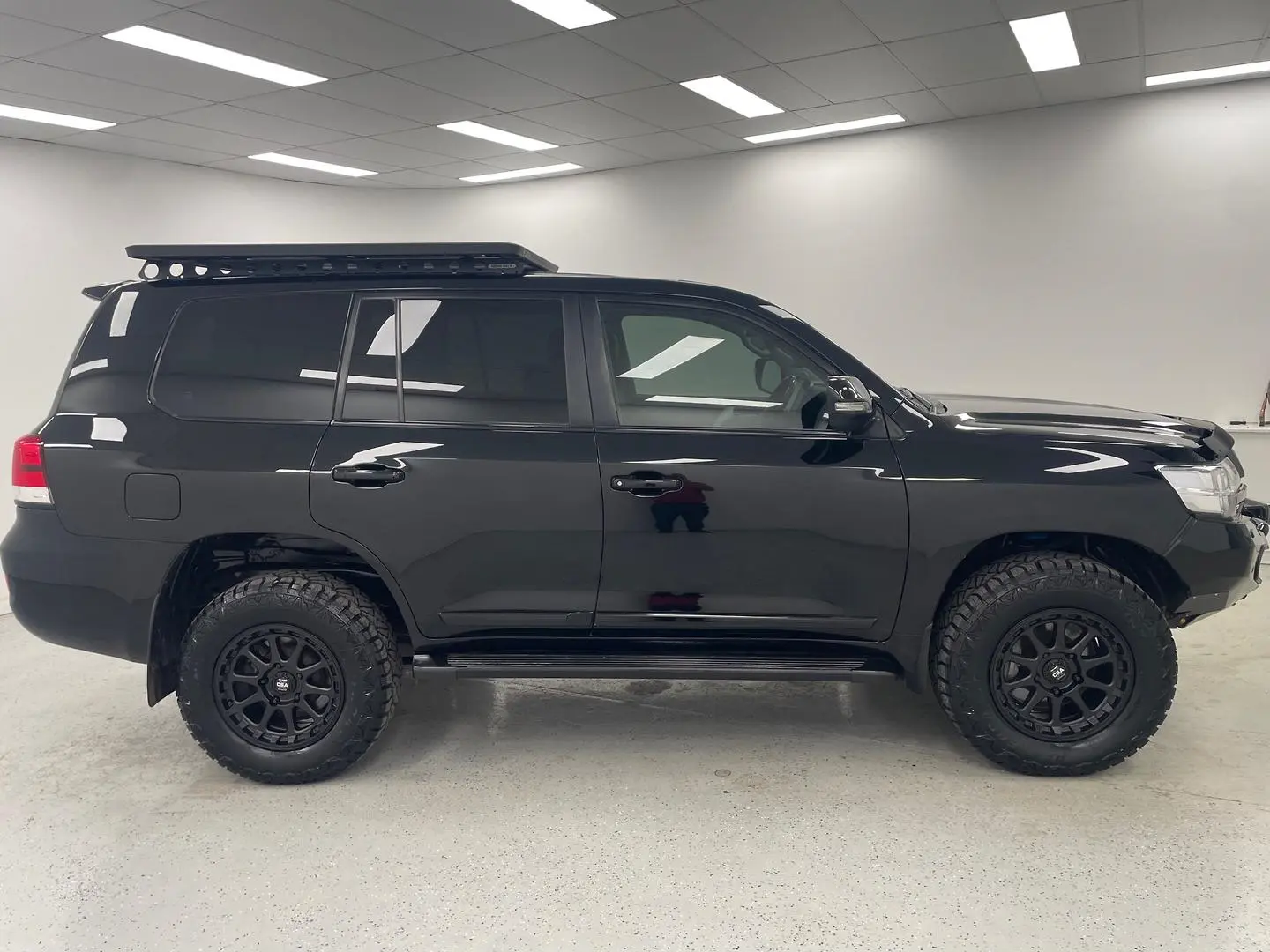 2021 Toyota Landcruiser Gallery Image 2