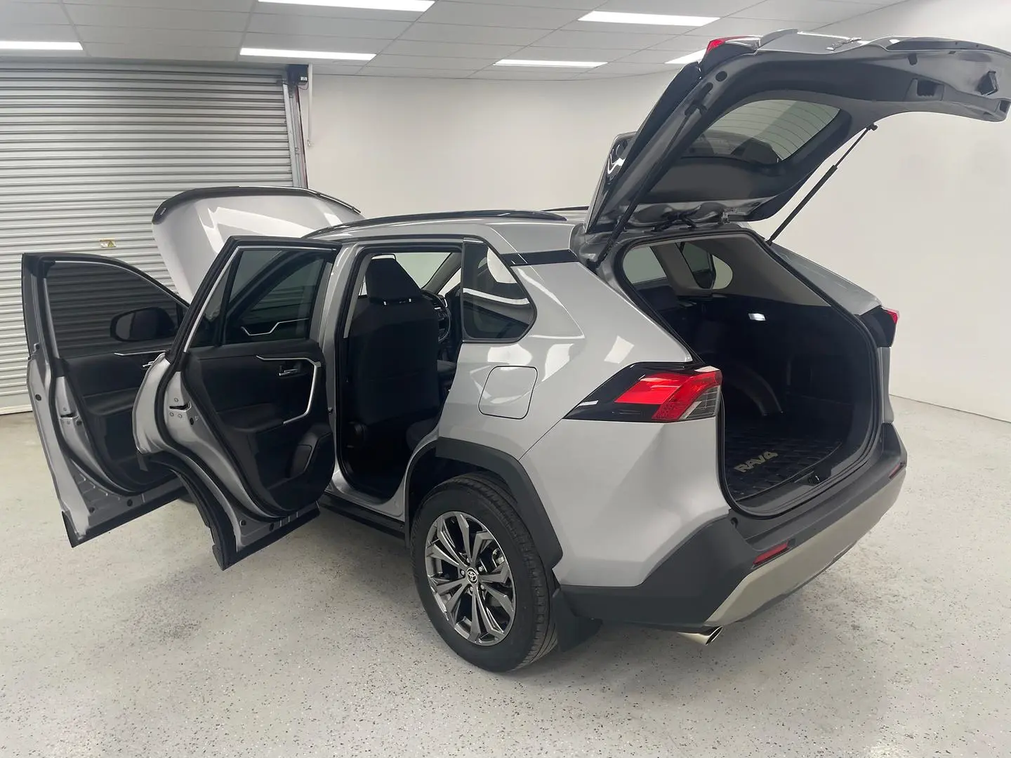 2022 Toyota RAV4 Gallery Image 12