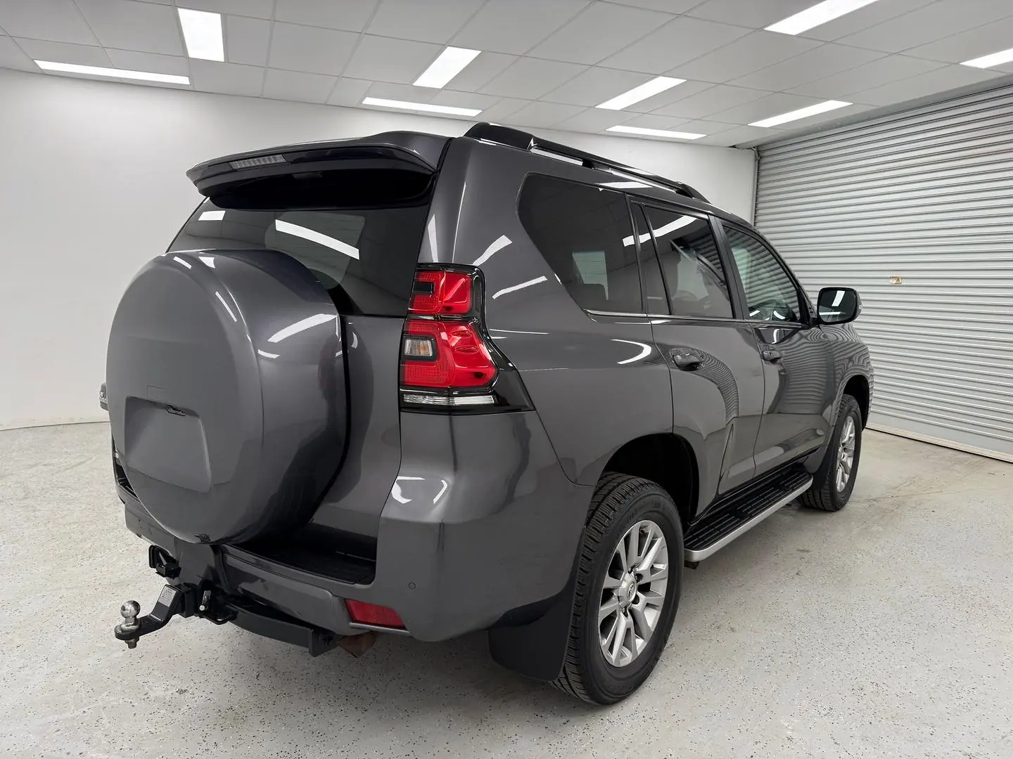 2019 Toyota Landcruiser Prado Gallery Image 3