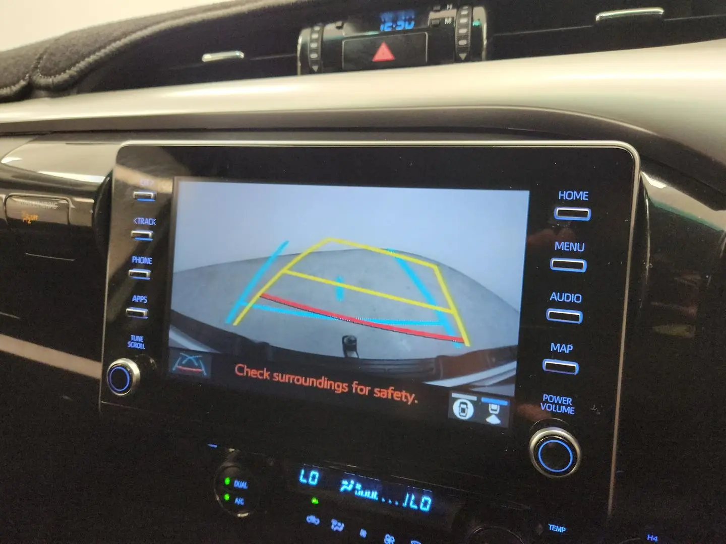 2023 Toyota Hilux Gallery Image 33