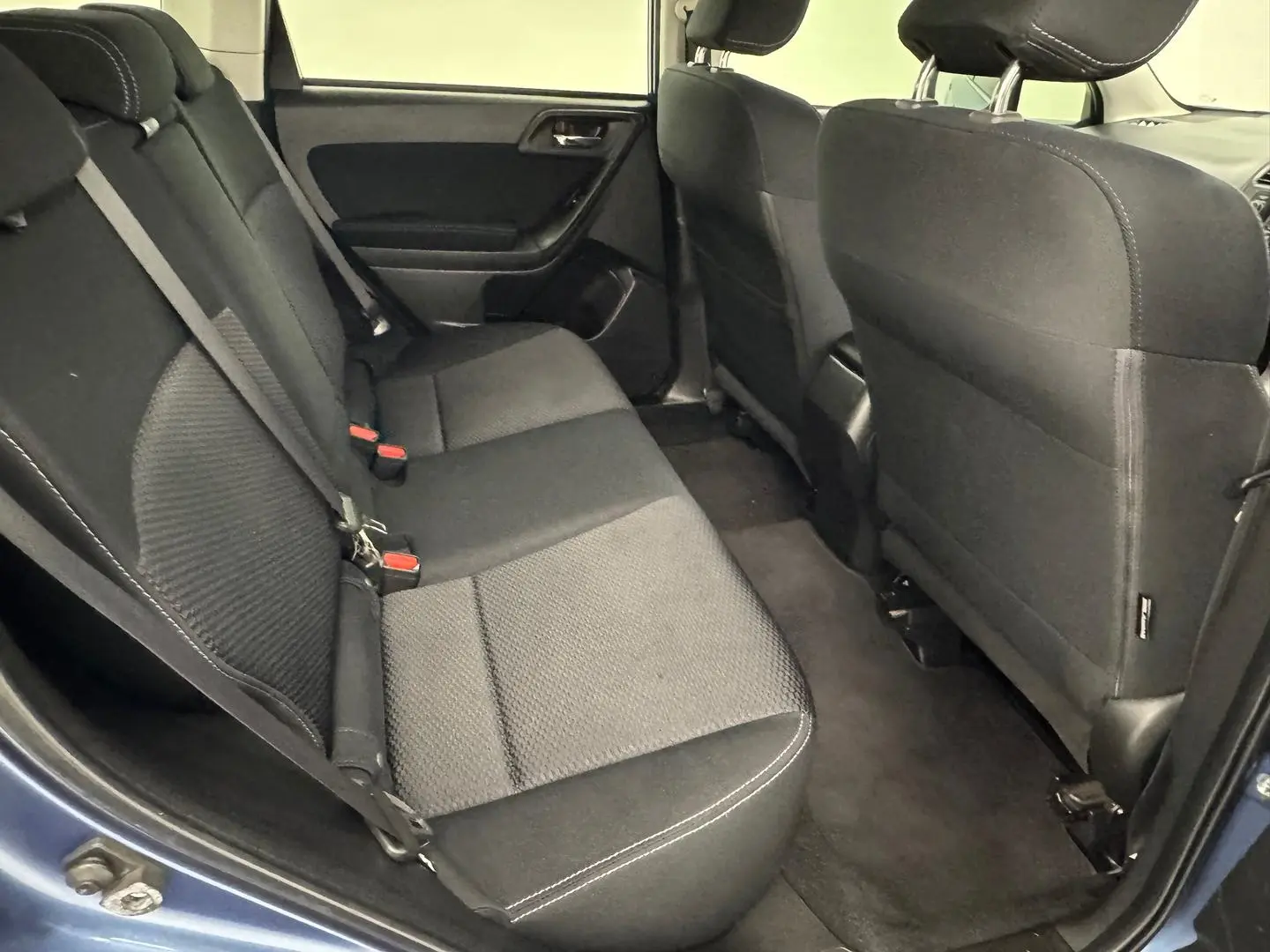 2014 Subaru Forester Gallery Image 17