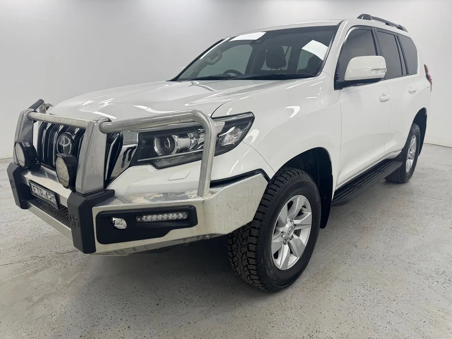 2022 Toyota Landcruiser Prado Gallery Image 6
