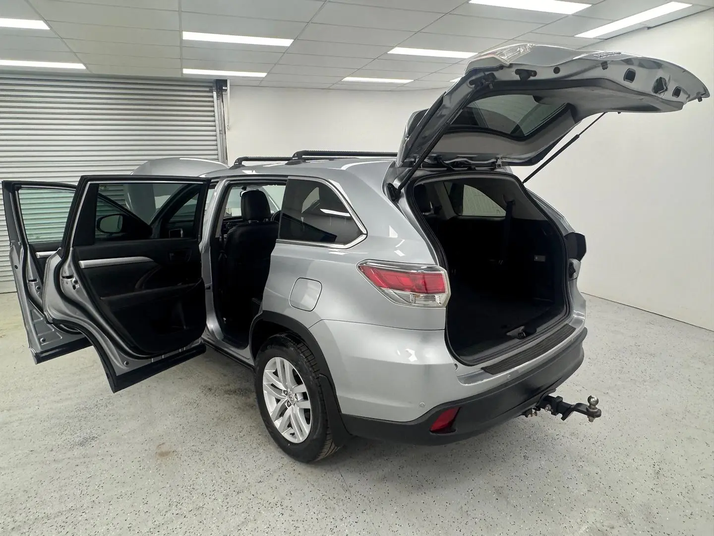 2015 Toyota Kluger Gallery Image 10