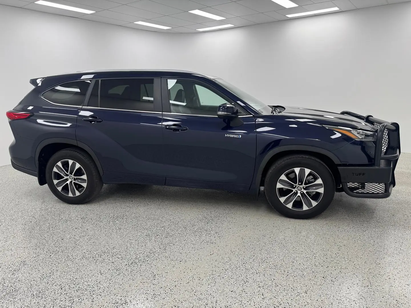 2023 Toyota Kluger Gallery Image 2