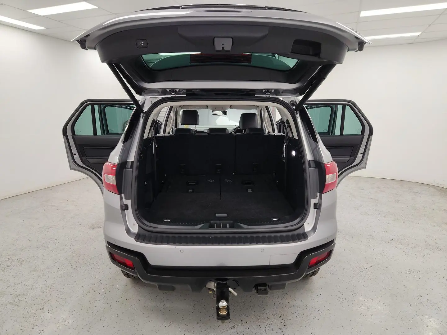 2021 Ford Everest Gallery Image 11