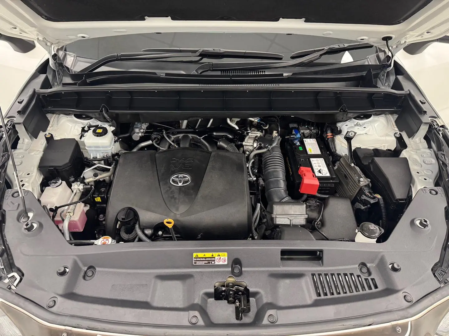 2021 Toyota Kluger Gallery Image 14