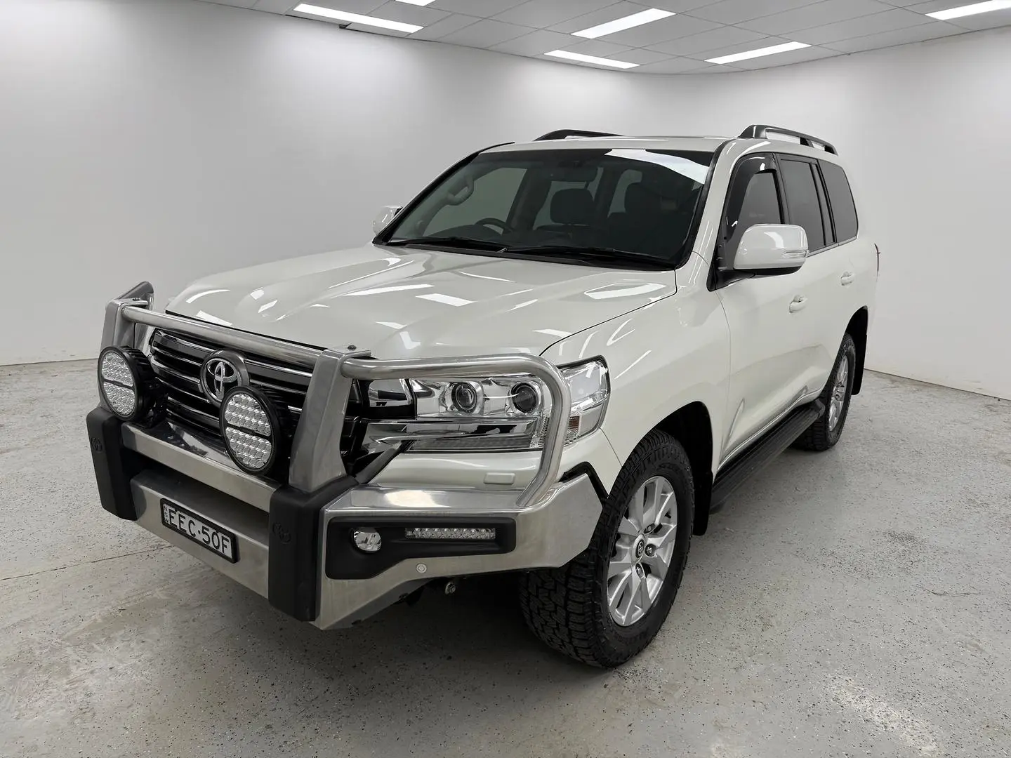 2019 Toyota Landcruiser Gallery Image 7