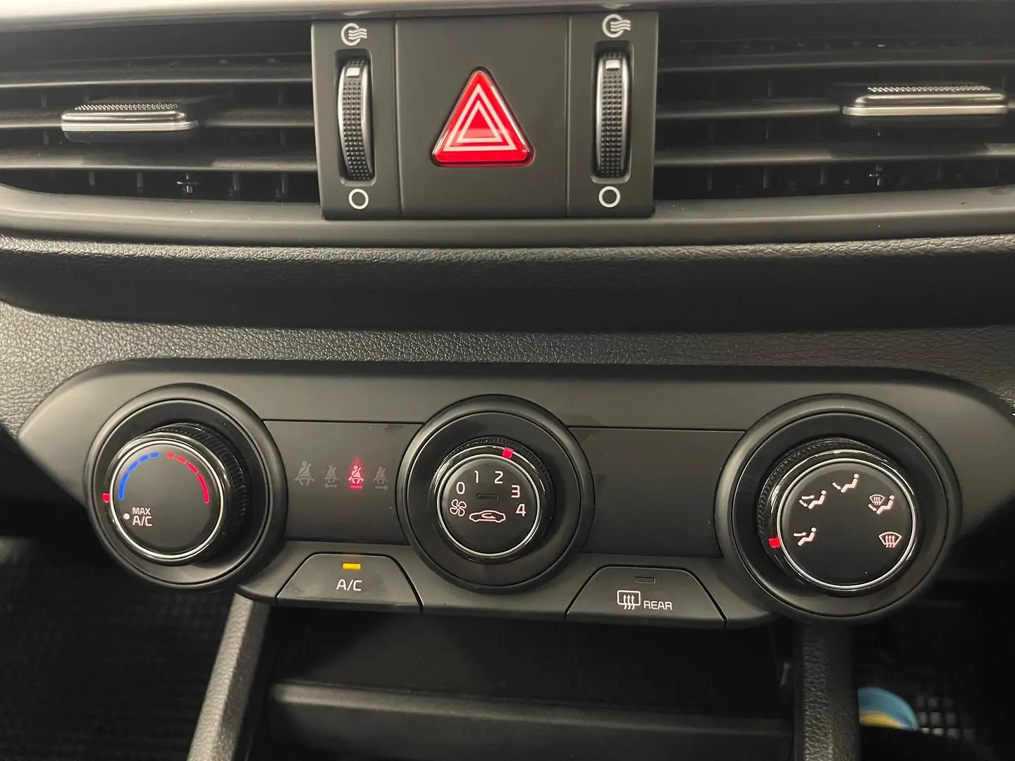 2023 Kia Cerato Gallery Image 25