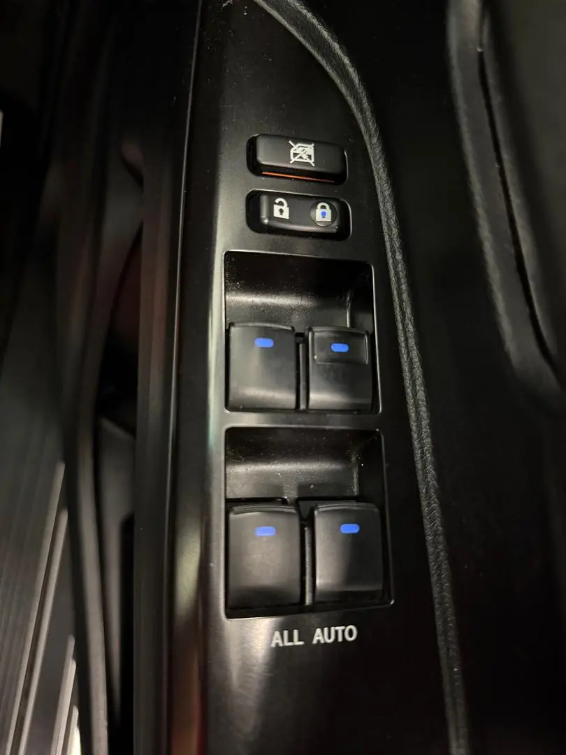 2019 Toyota Landcruiser Gallery Image 31