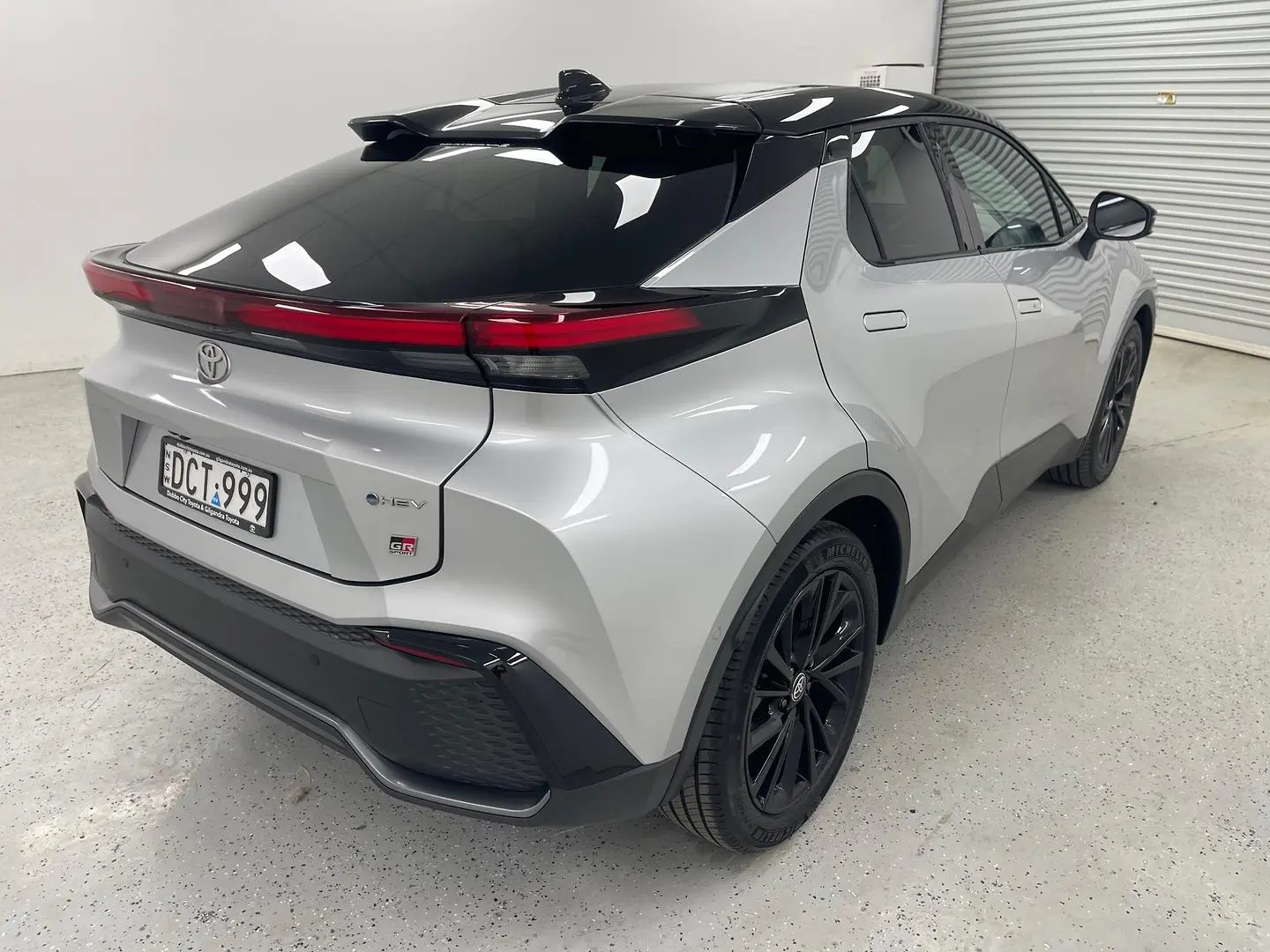 2025 Toyota C-HR Gallery Image 3