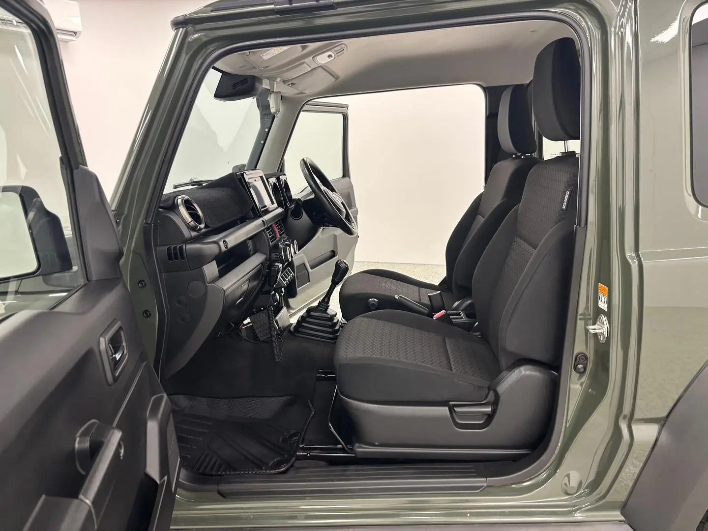 2019 Suzuki Jimny Gallery Image 17