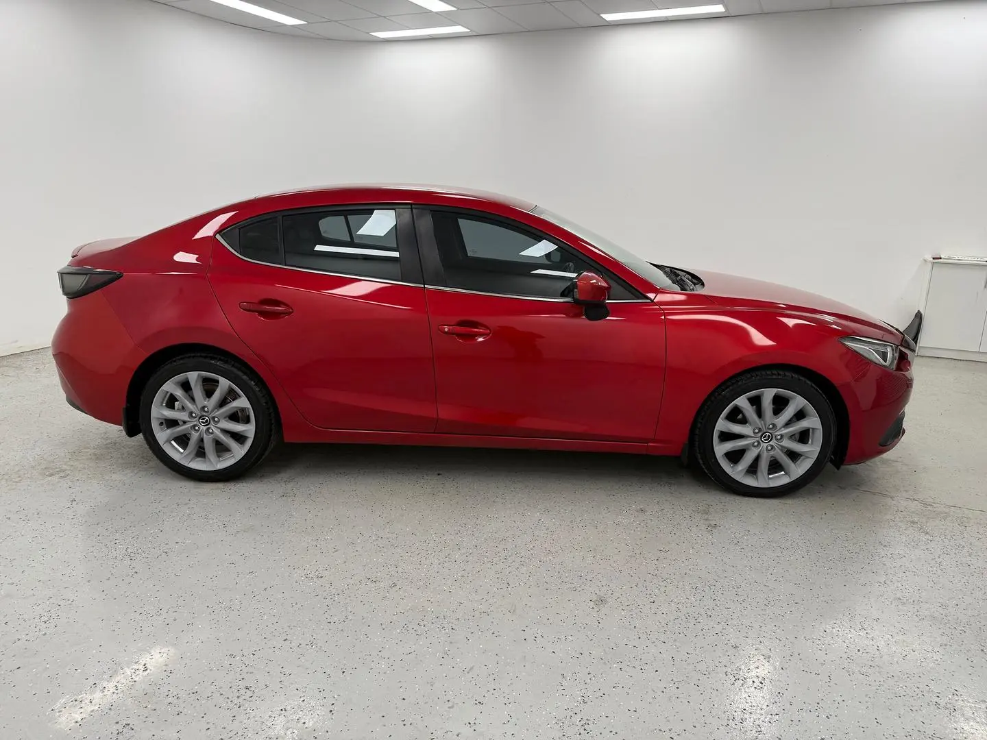 2014 Mazda 3 Gallery Image 2