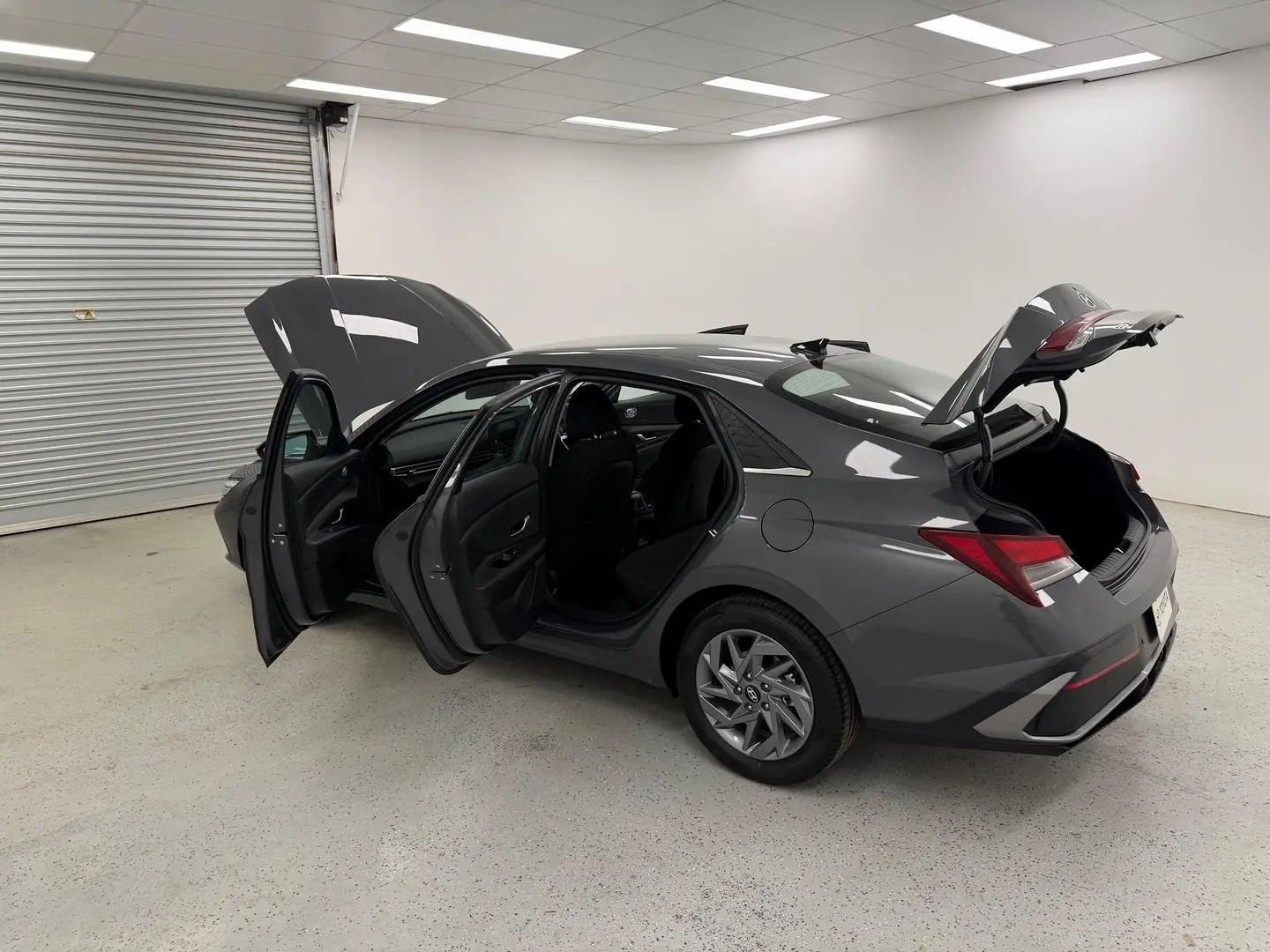 2024 Hyundai i30 Gallery Image 10