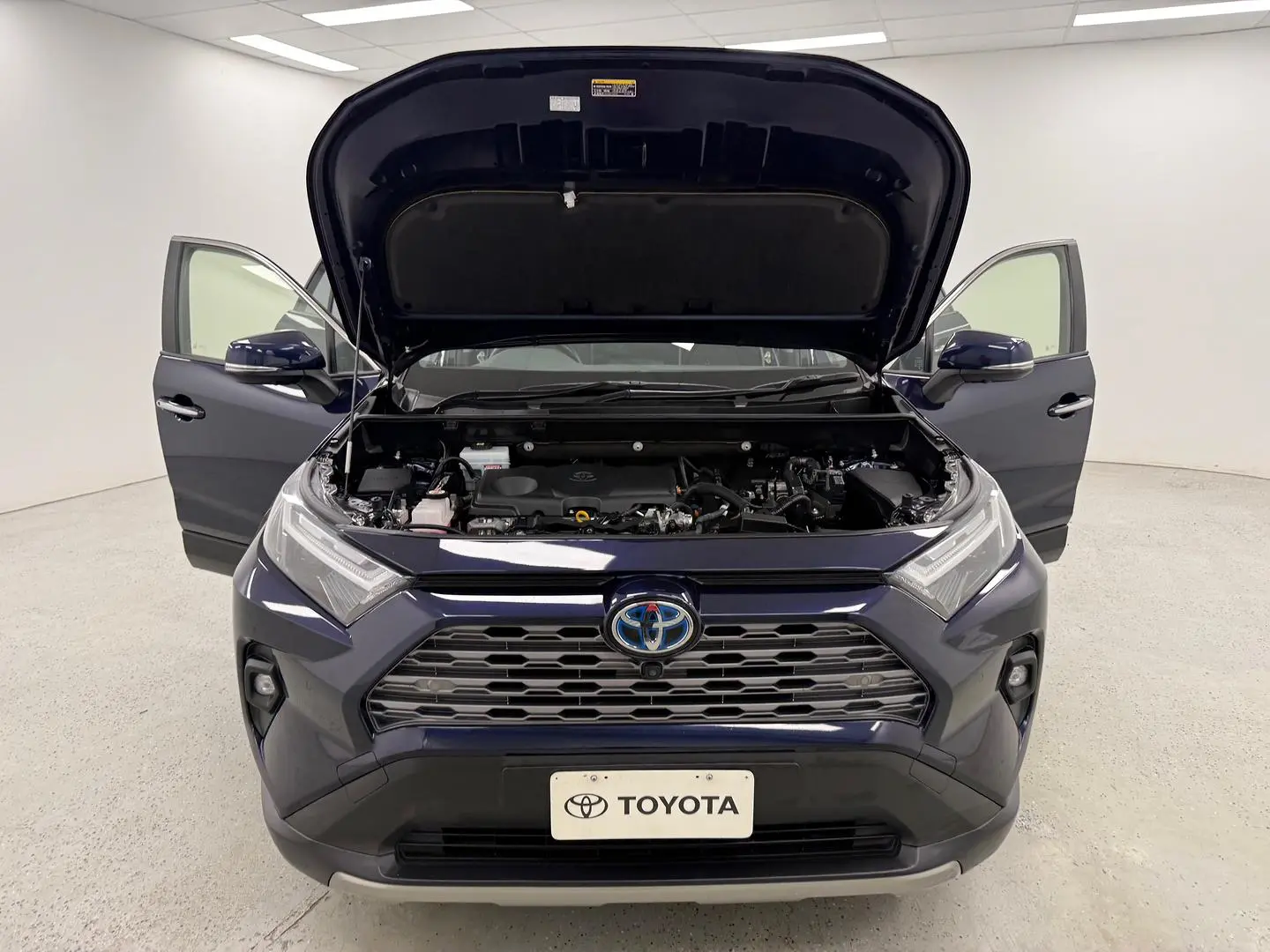 2023 Toyota RAV4 Gallery Image 23