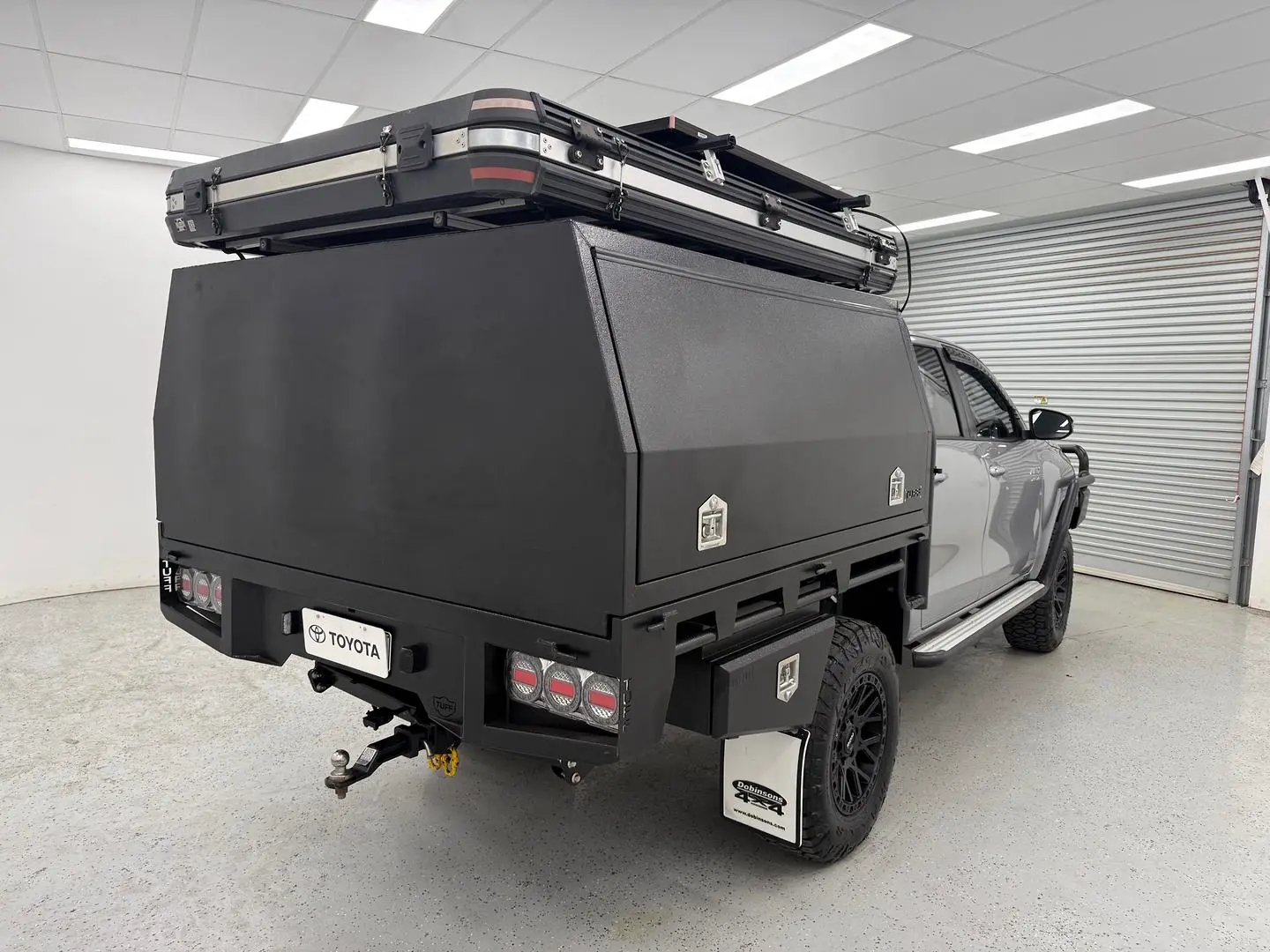 2022 Toyota Hilux Gallery Image 3