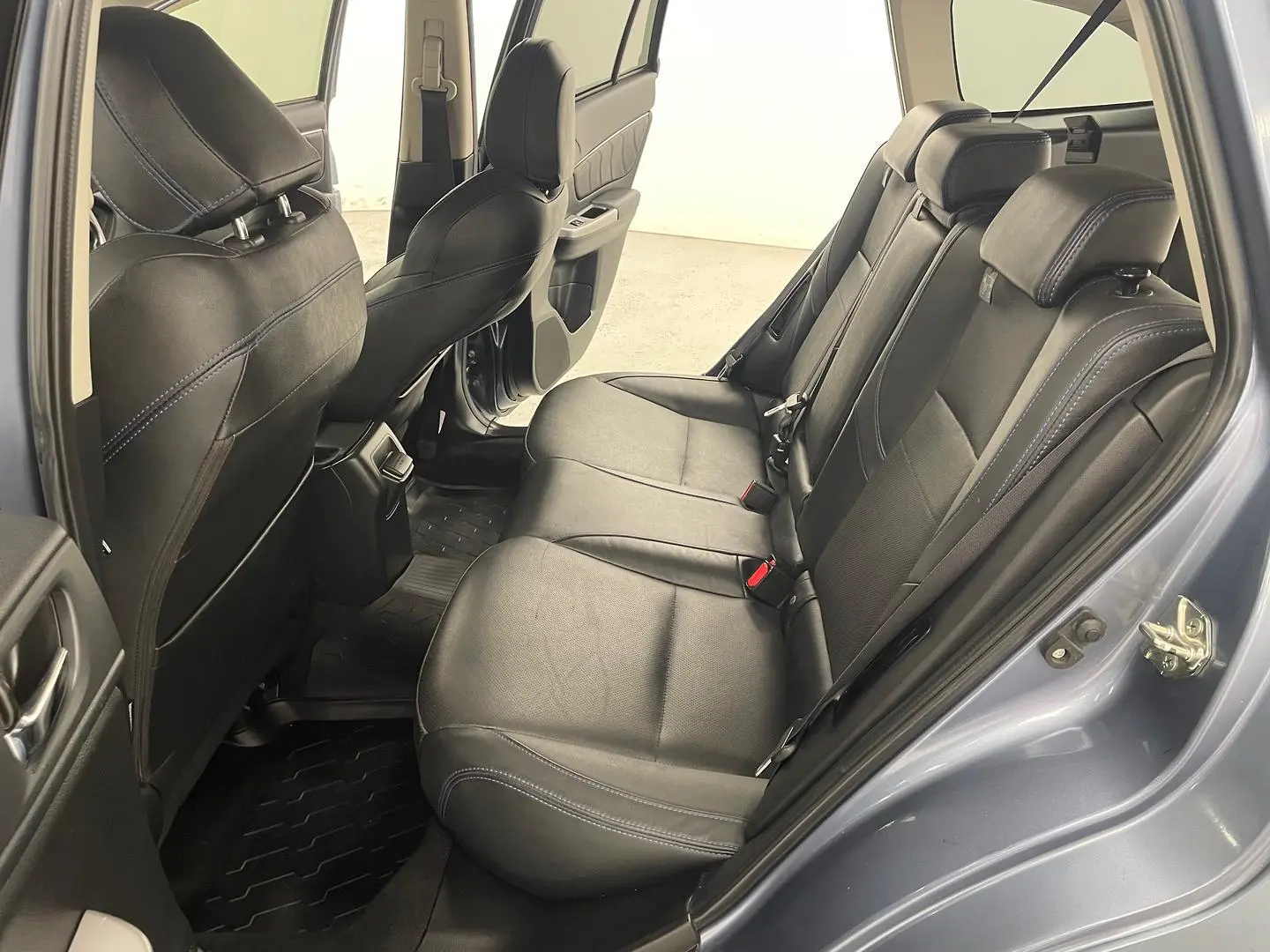 2017 Subaru Levorg Gallery Image 19