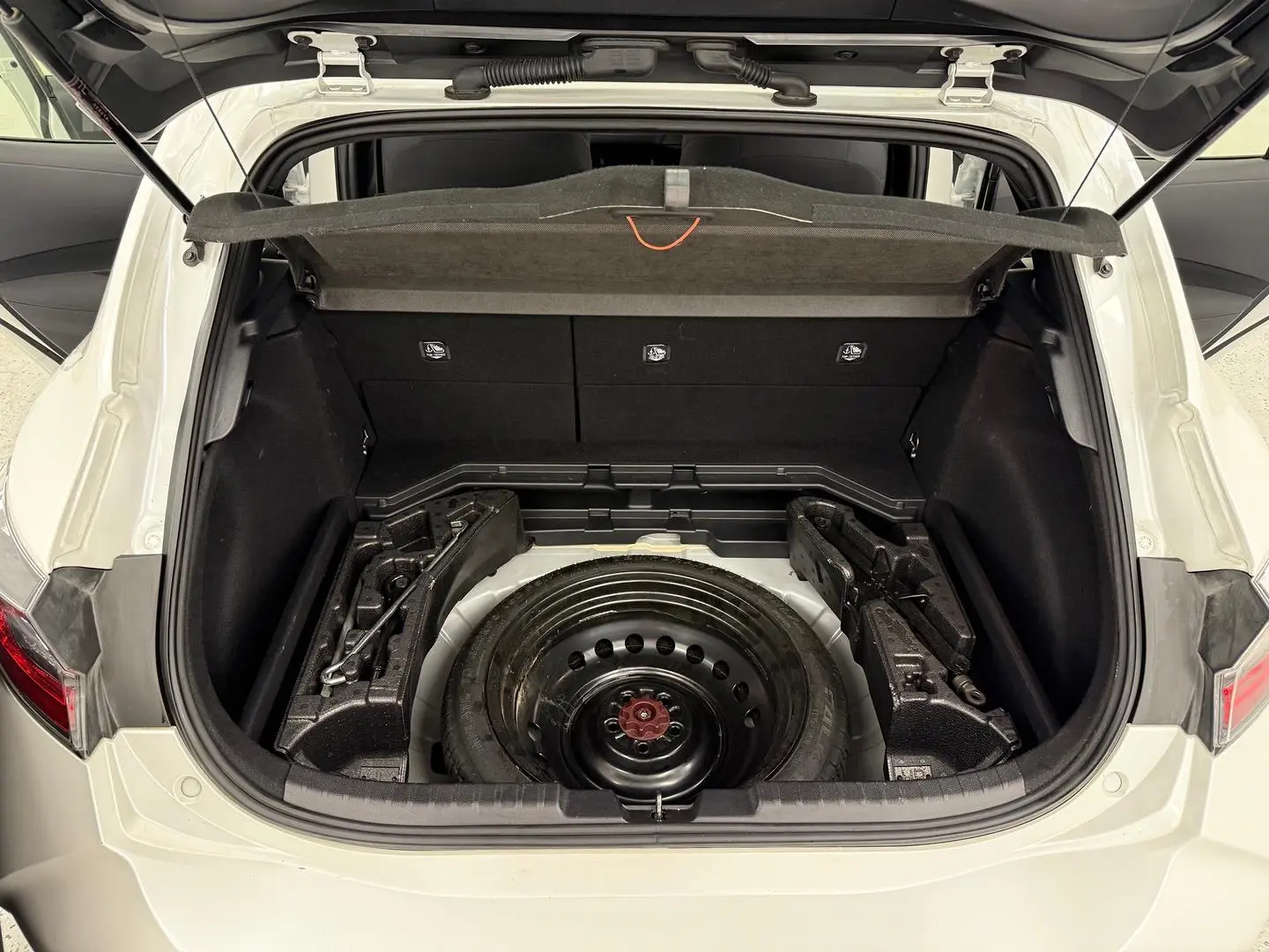 2022 Toyota Corolla Gallery Image 13