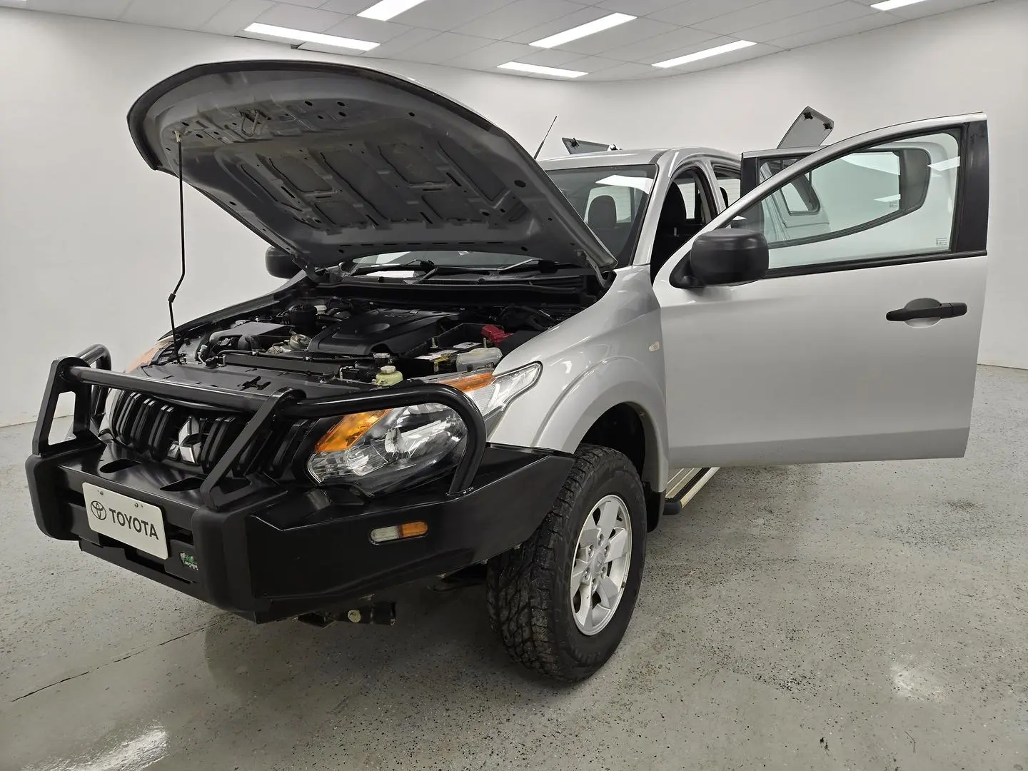 2018 Mitsubishi Triton Gallery Image 14