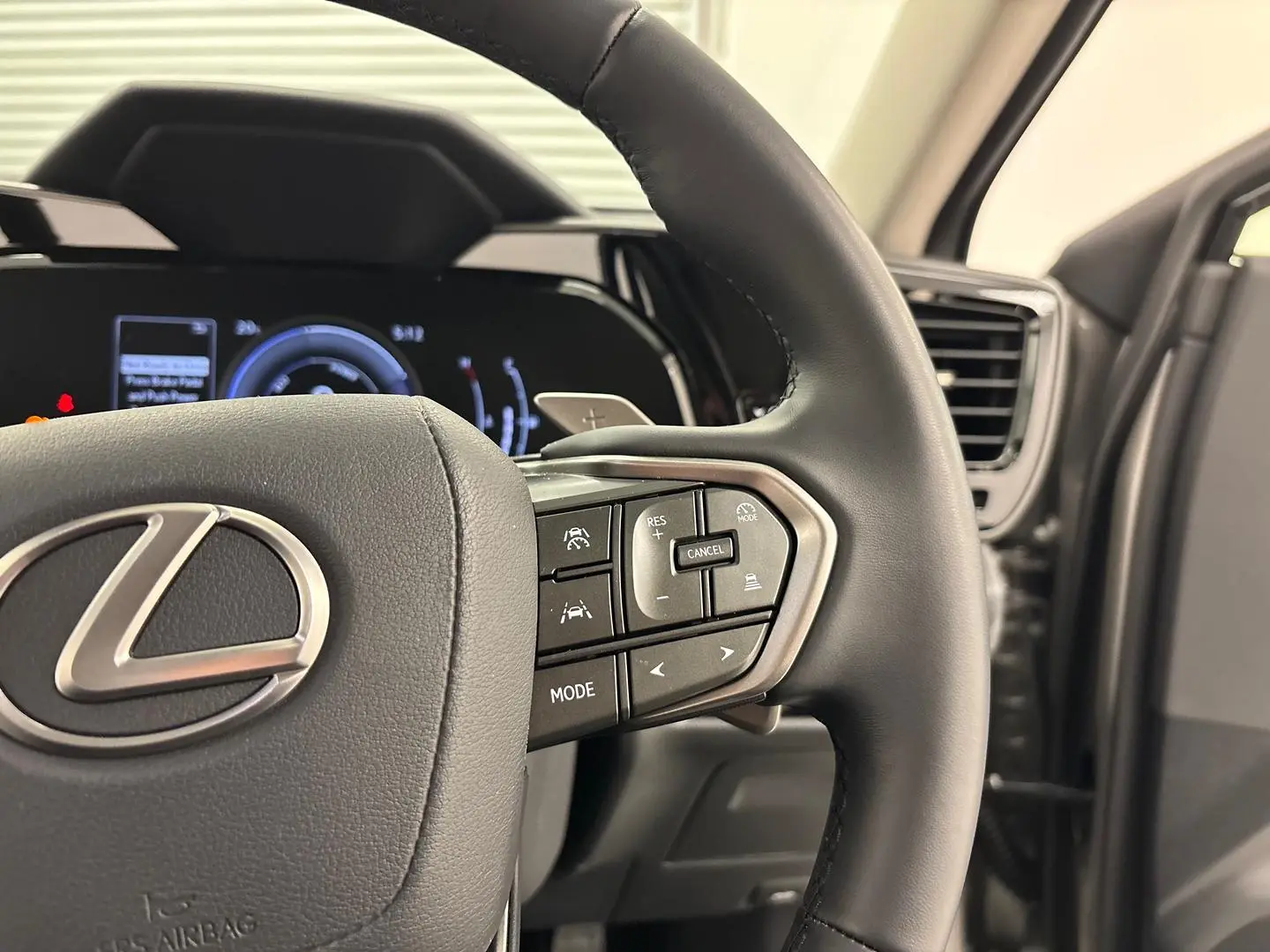 2025 Lexus NX Gallery Image 28